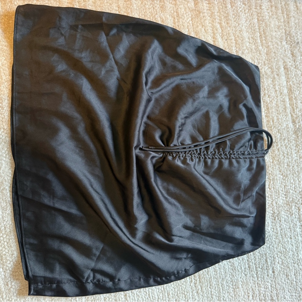 Brand New - White Fox Black Women's Skirt
